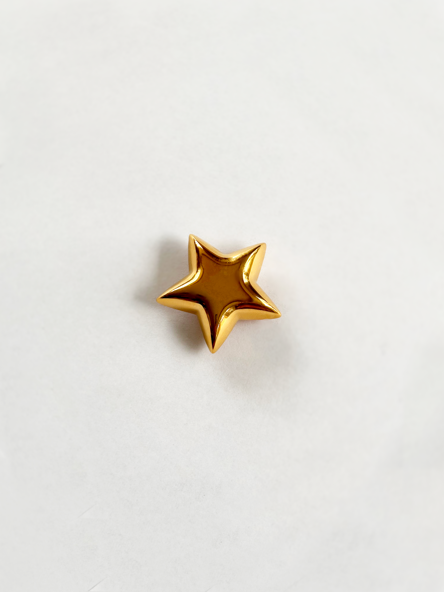 Star Magnetic Brooch – Gold Plated
